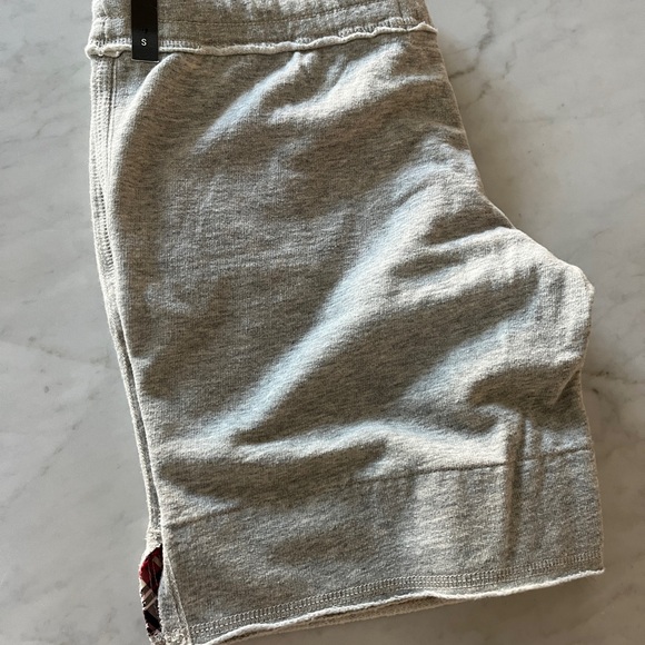 Abercrombie  fitch shorts - Picture 3 of 5